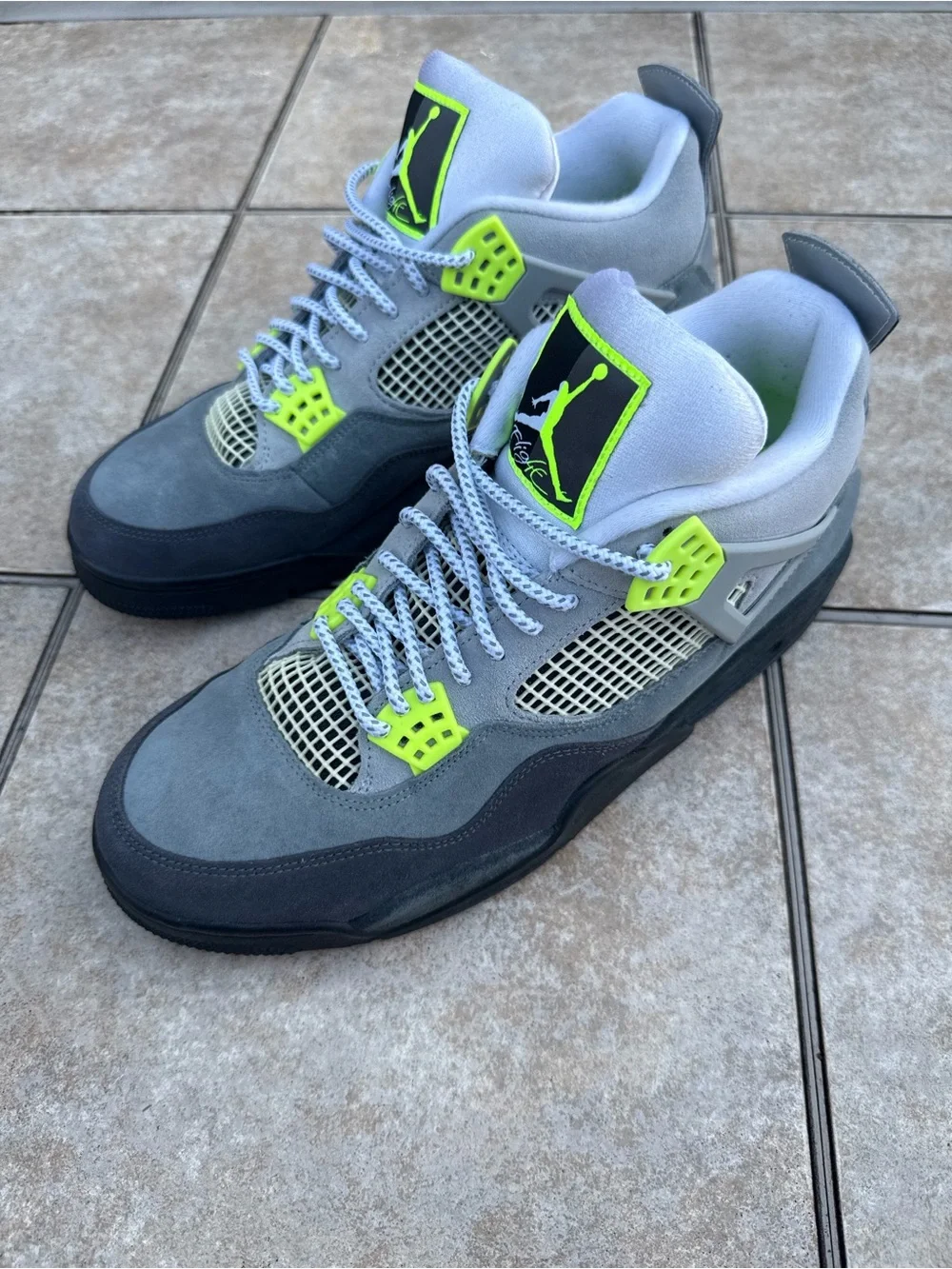 Air Jordan 4 Retro SE 